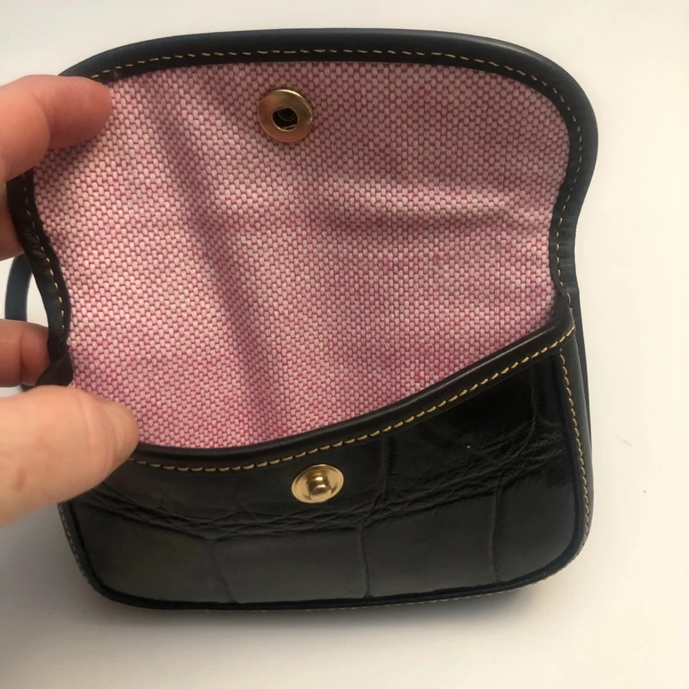 Dooney & Bourke leather wristlet